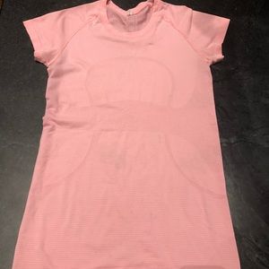 Lululemon Shortsleeved Top Size 6